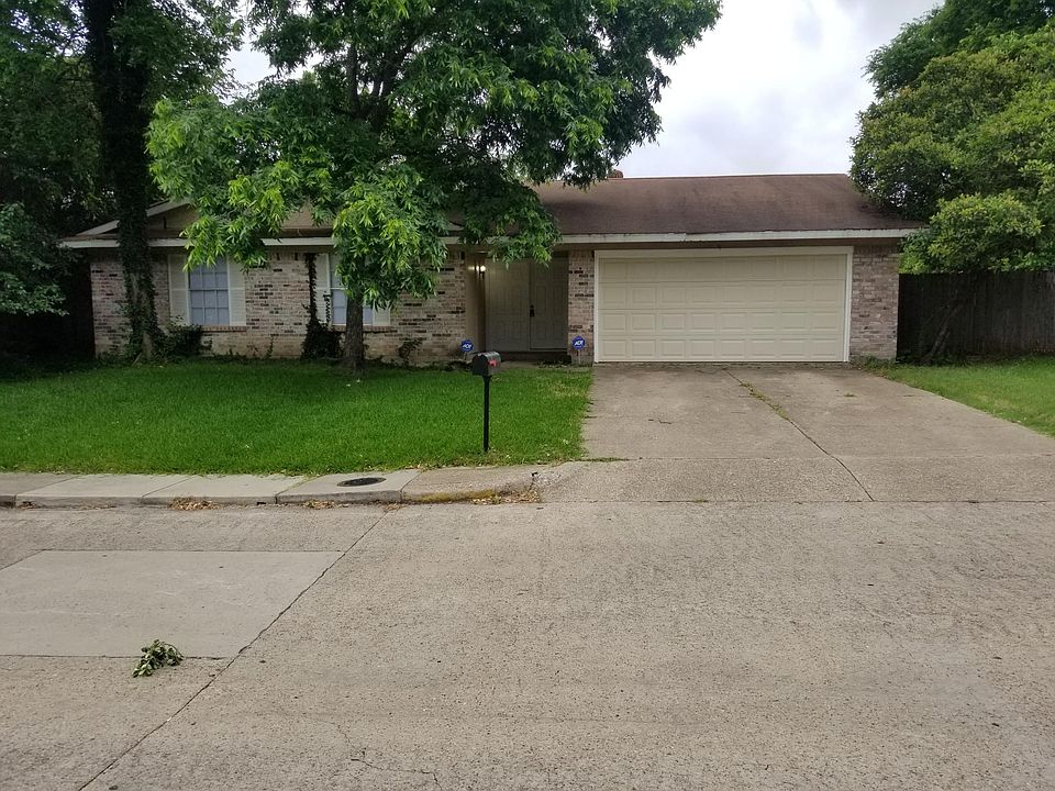 1st image of 10 Westcreek Pl