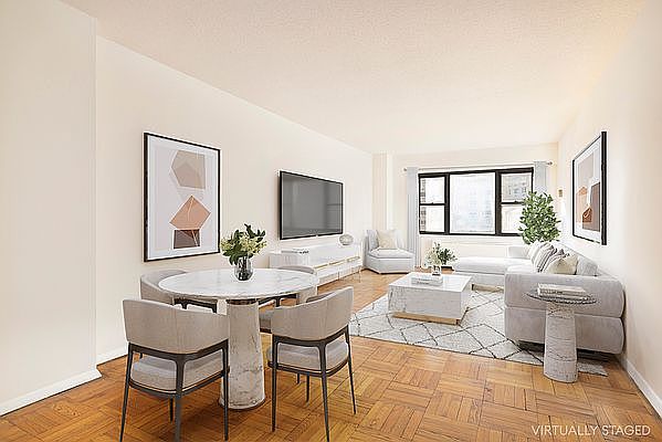 1st image of 20 W 64th St APT 19T