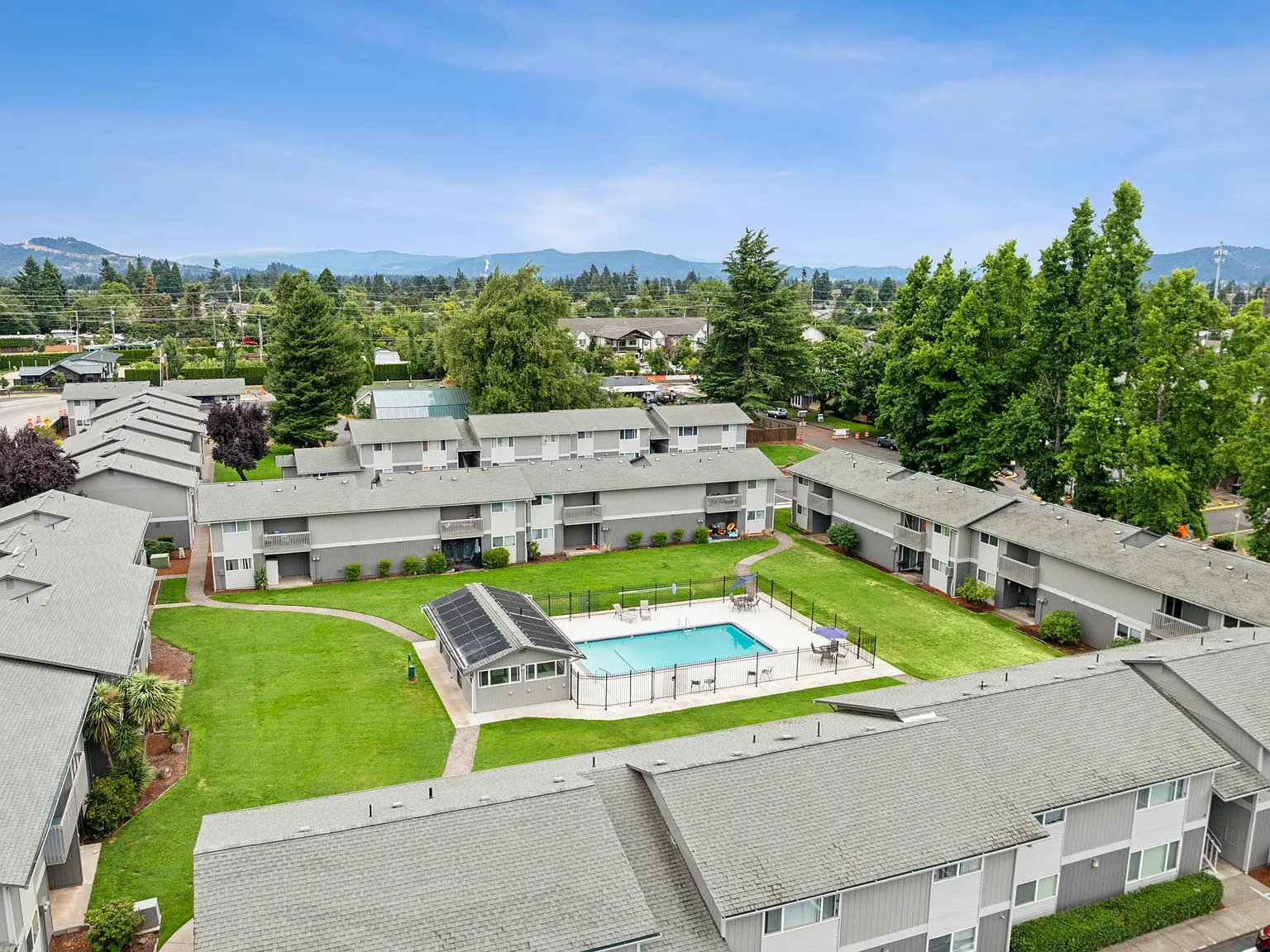 Sequoia Apartments — Photo 1