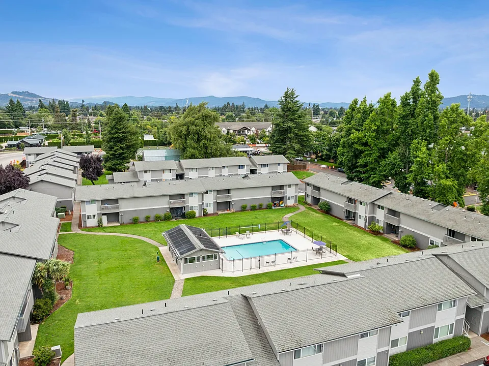 Sequoia Apartments