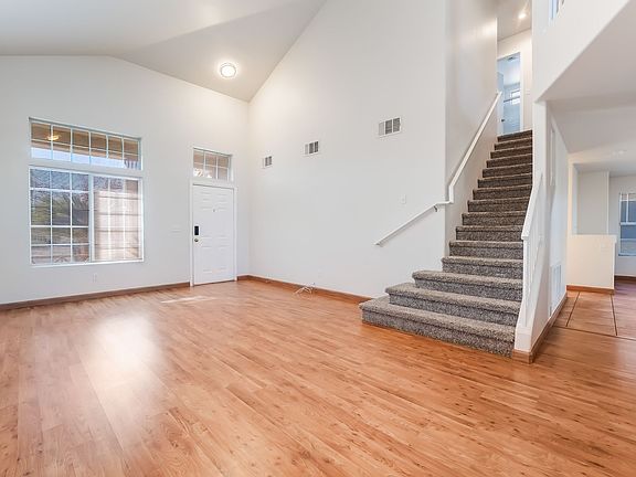 4th image of 138 Sunburst Creek Ave