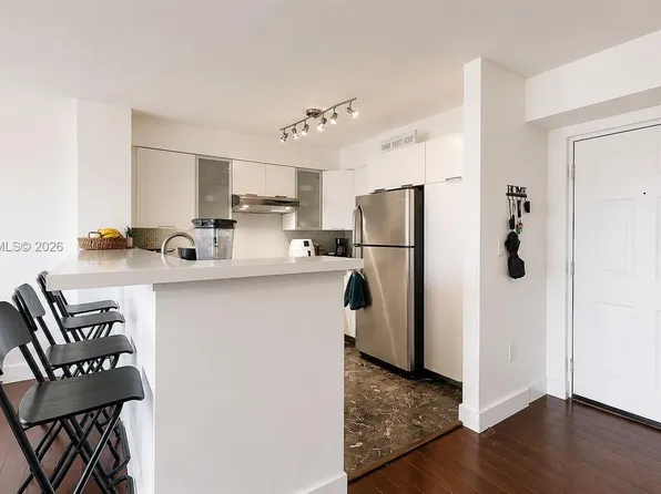 4420 NW 107th Ave APT 104, Doral, FL 33178