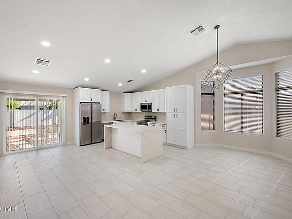 5th image of 15040 W POLK Street