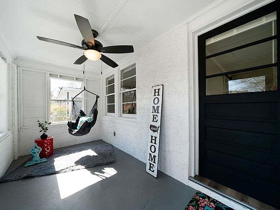 5th image of 20 Meadows Dr SE