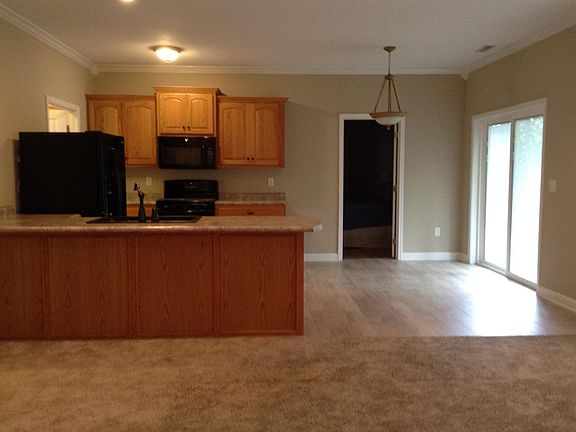 4th image of 236 Estate Lake Dr