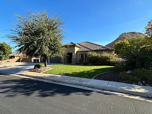 2163 S Shellee Dr Photo 1