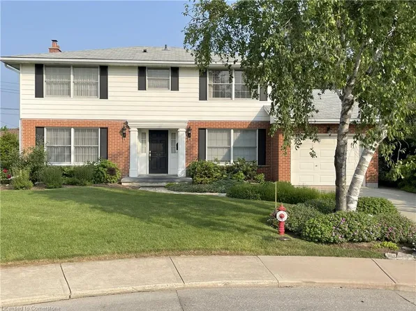 30 Lanscott Pl, Hamilton, ON L8K 5G6