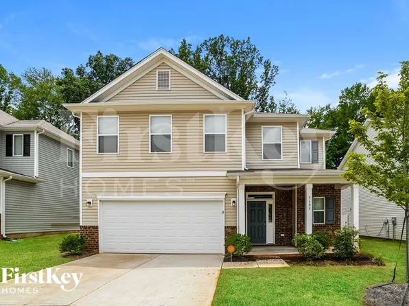 9604 Hamel St, Charlotte, NC 28215