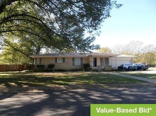 4113 Cummings Dr W, North Richland Hills, TX 76180