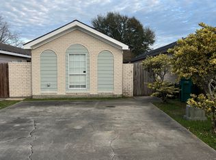 110 Cane Field Dr, Youngsville, LA 70592