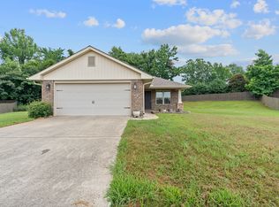 15828 Coach House Ct NW, Harvest, AL 35749