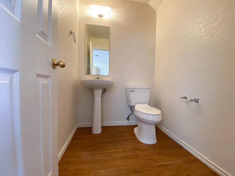 3215 Northwest Blvd — Photo 8