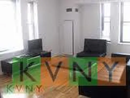 Rented by KVNY Soho | media 42