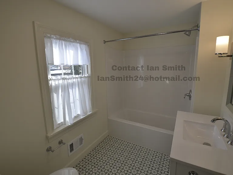 155 E Park St — Photo 14