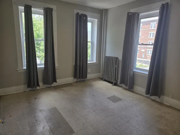 529 Union St APT 1L, Springfield, MA 01109