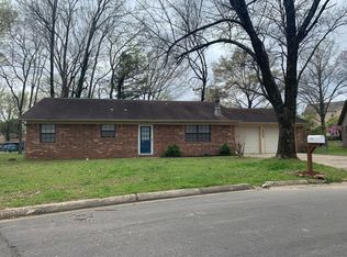 1505 N Jackson Ave, Russellville, AR 72801