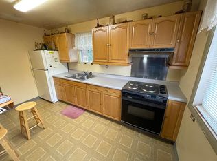 8858 Holton Rd, Holton, MI 49425