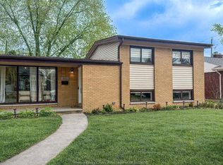 882 Westchester Dr, Windsor, ON N8S 3Y7