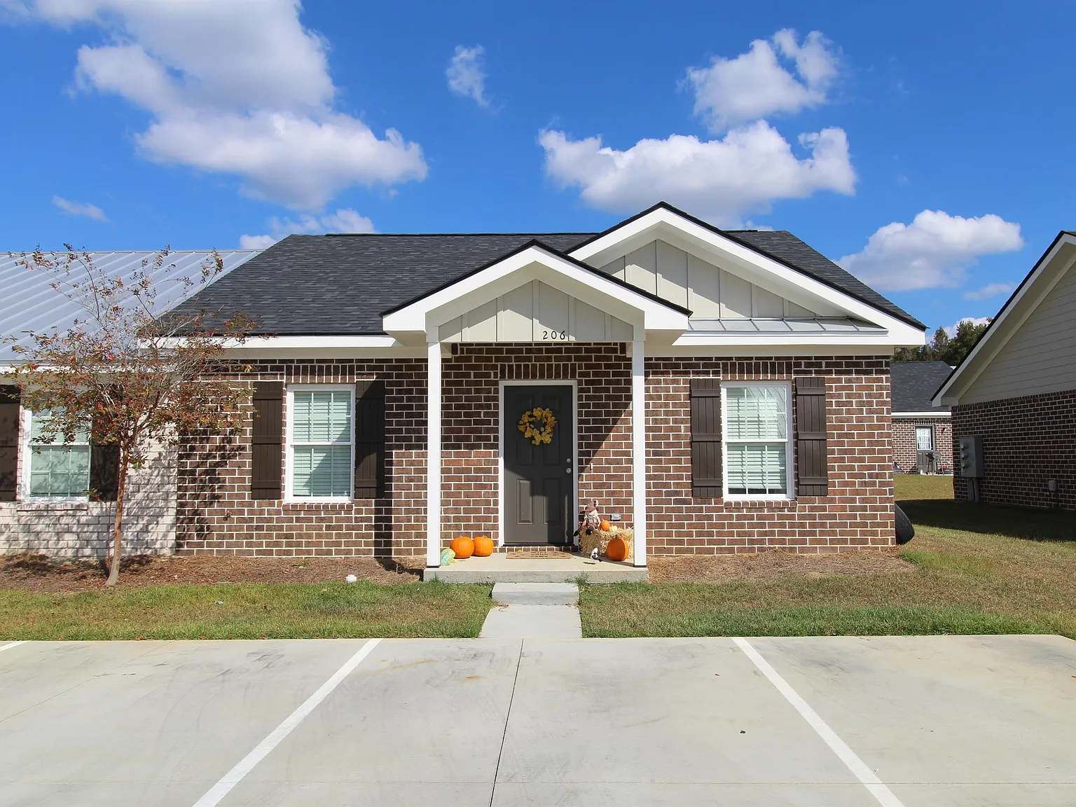 206 Waybill Circle - 1 — Photo 1