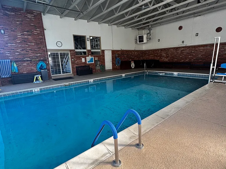 1404 Adriel Dr #1 — Photo 17