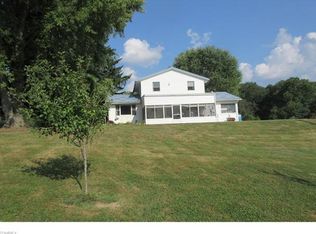 1953 Oldtown Valley Rd SE, New Philadelphia, OH 44663