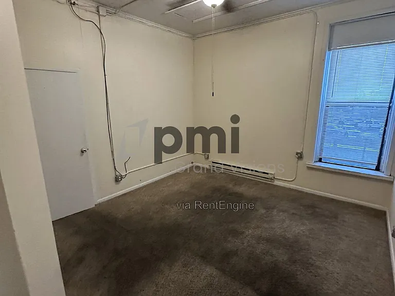 601 1/2 Monroe Ave #14 — Photo 9