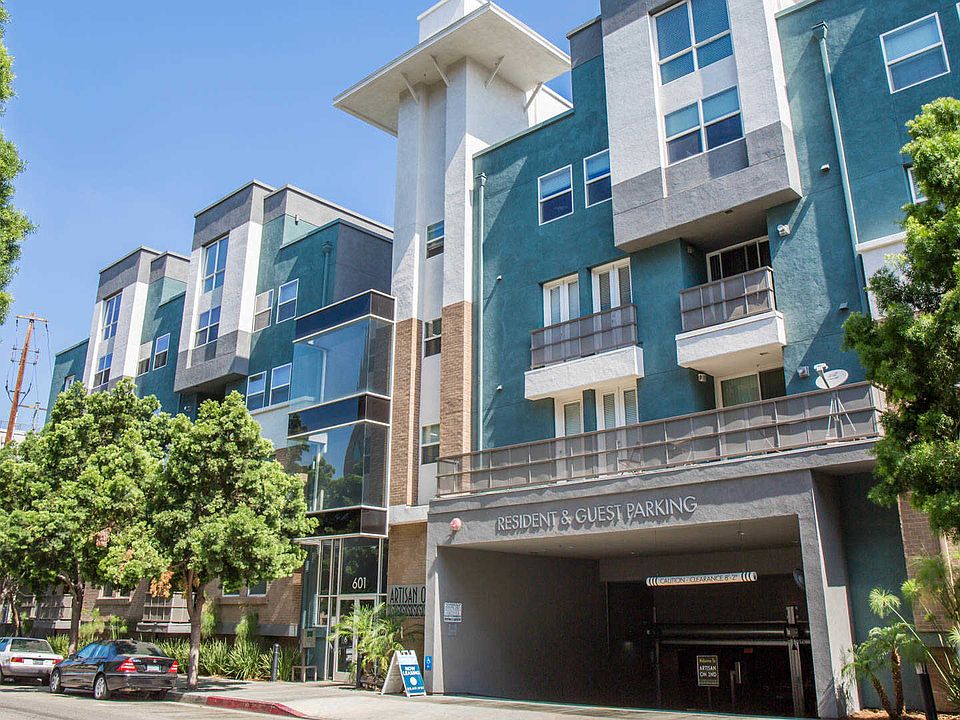 Artisan on 2nd Apartments Building and Parking Garage