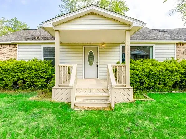 7313 Oak Rd, Lexington, MI 48450