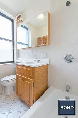 Rented by Bond New York | media 49