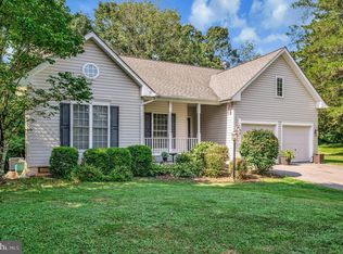 411 Lakeview Pkwy, Locust Grove, VA 22508