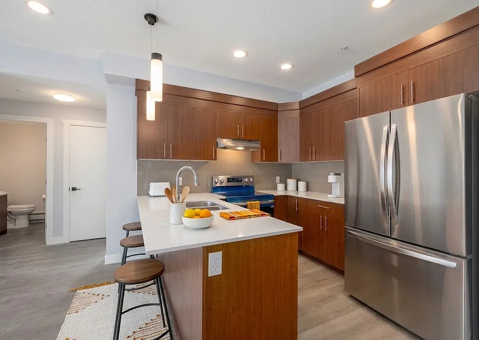 348 Greystone Blvd #U1202