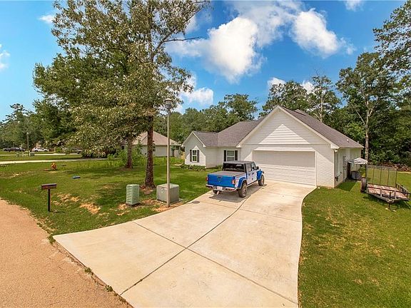 4th image of 164 Keeneland Place Loop