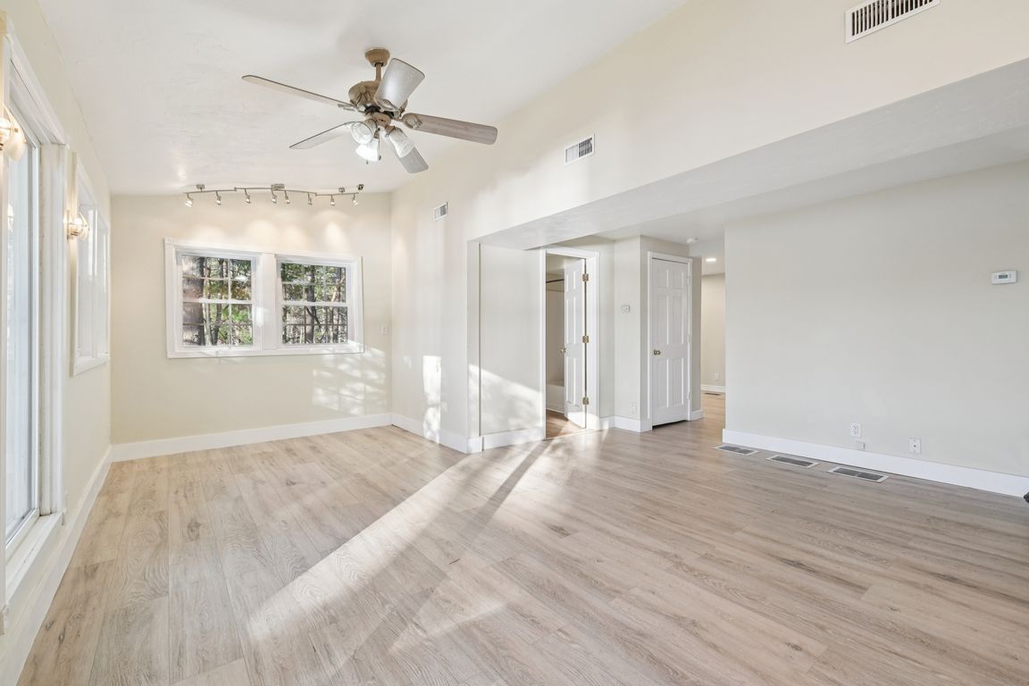 next background image