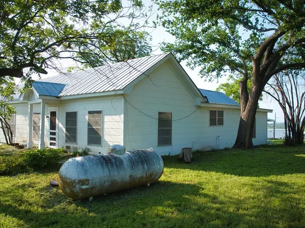 111 Orange St, Mason, TX 76856