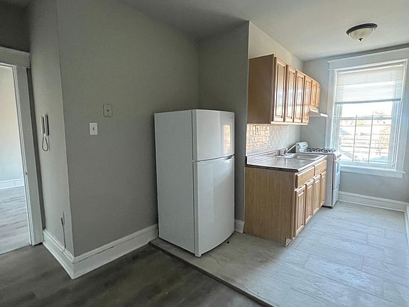 2nd image of 2217 N 51st St #3C