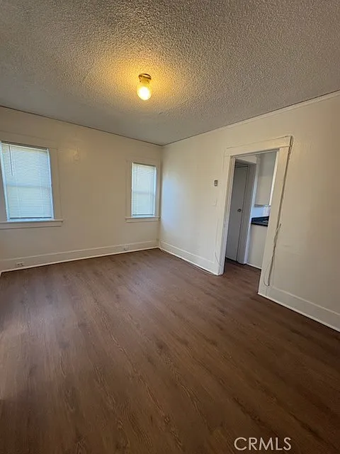 1 bed, 600 sqft, $1,800 — Photo 2