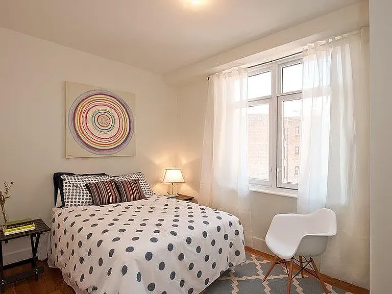 301 Sullivan Pl #3R — Photo 3