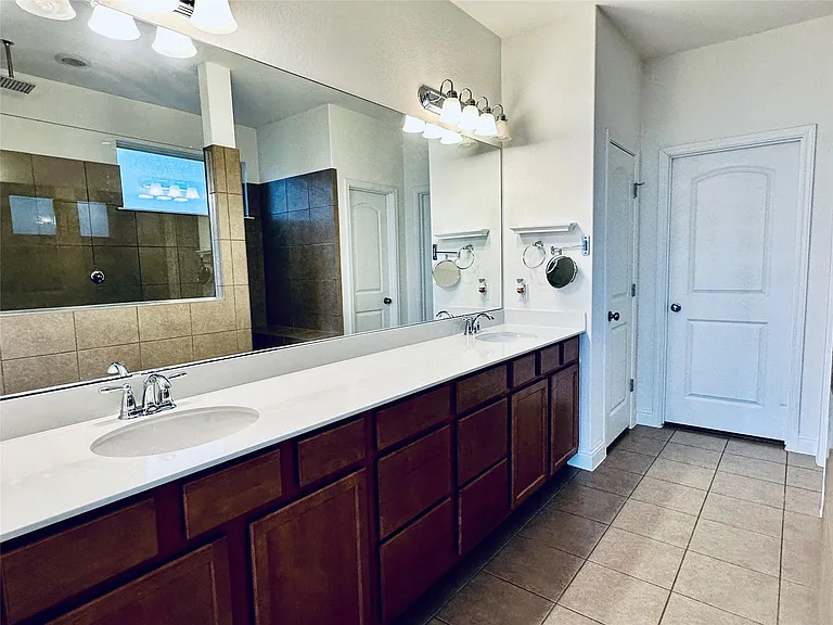 3308 De Torres Cir — Photo 10