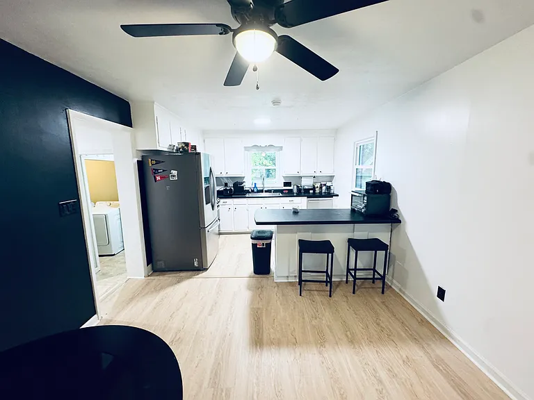 1209 Bostian Dr — Photo 18