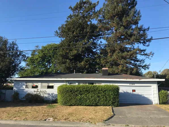 1390 Hilfiker Dr, Arcata, CA 95521