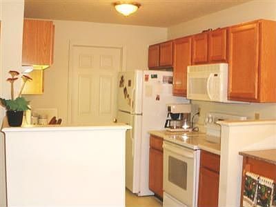 5th image of 7311 Chatham Ct APT C