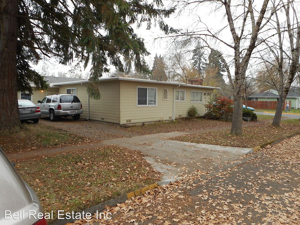2nd image of 2107 Hilyard St