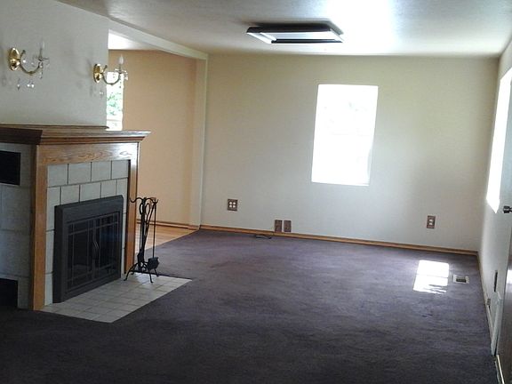 4th image of 2521 2nd St SE