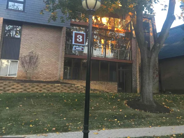 3 Stonehenge Cir APT 4, Baltimore, MD 21208