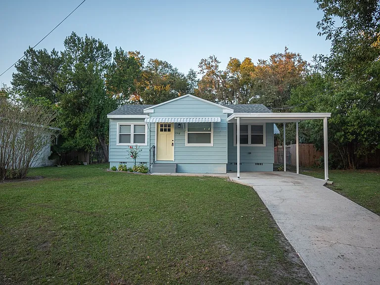 1512 E Fern Rd — Photo 1