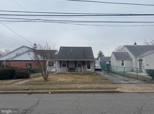 914 Anderson Ave, Trainer, PA 19061