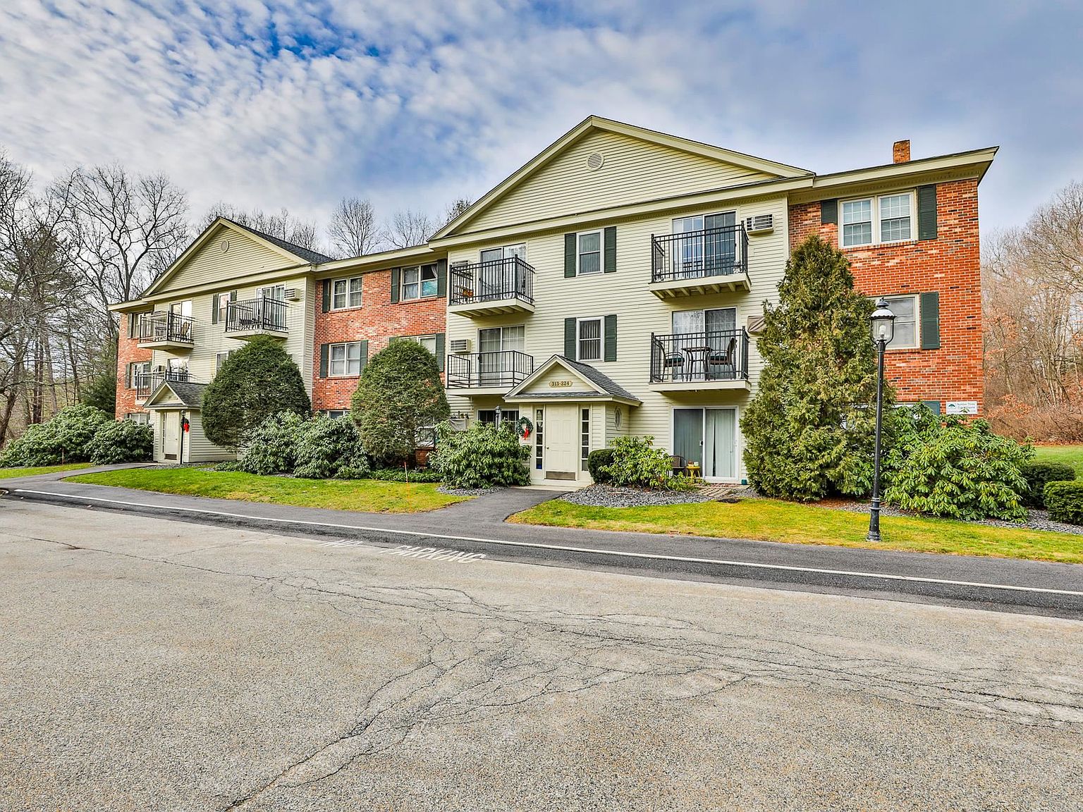 3 Oak Hill Lane UNIT 305, Nashua, NH 03062 Zillow