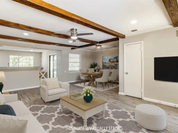 2624 Woodlawn Dr, Ennis, TX 75119