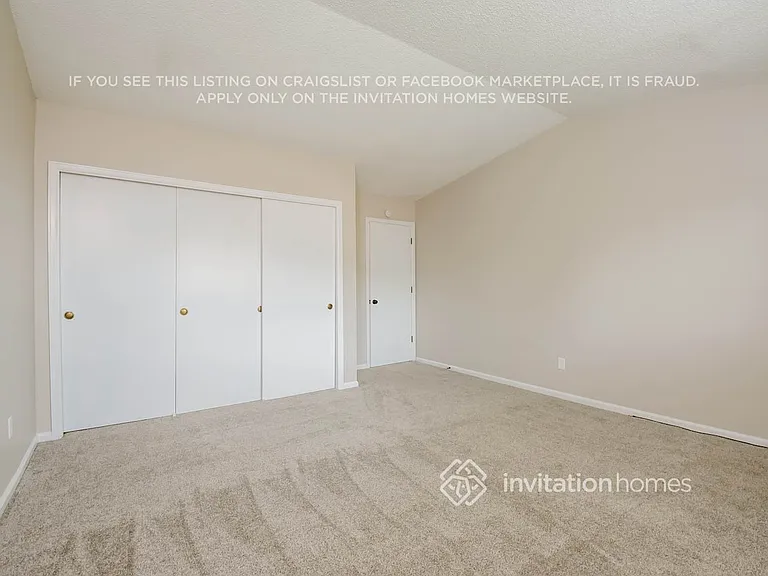 18233 E Berry Dr — Photo 10