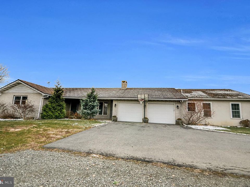 1st image of 221 Hartman Rd